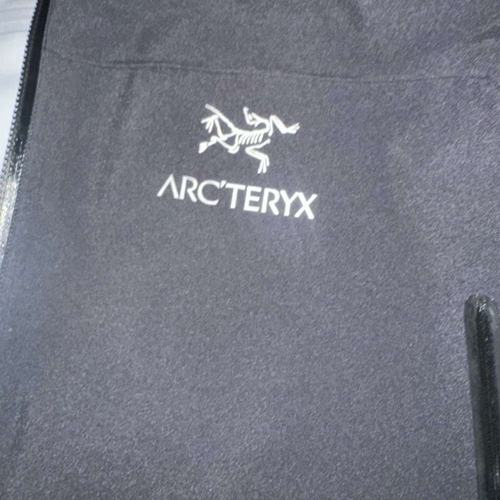 Arcteryx Goretex Hommes men XXL jacket brand new condition never worn out.